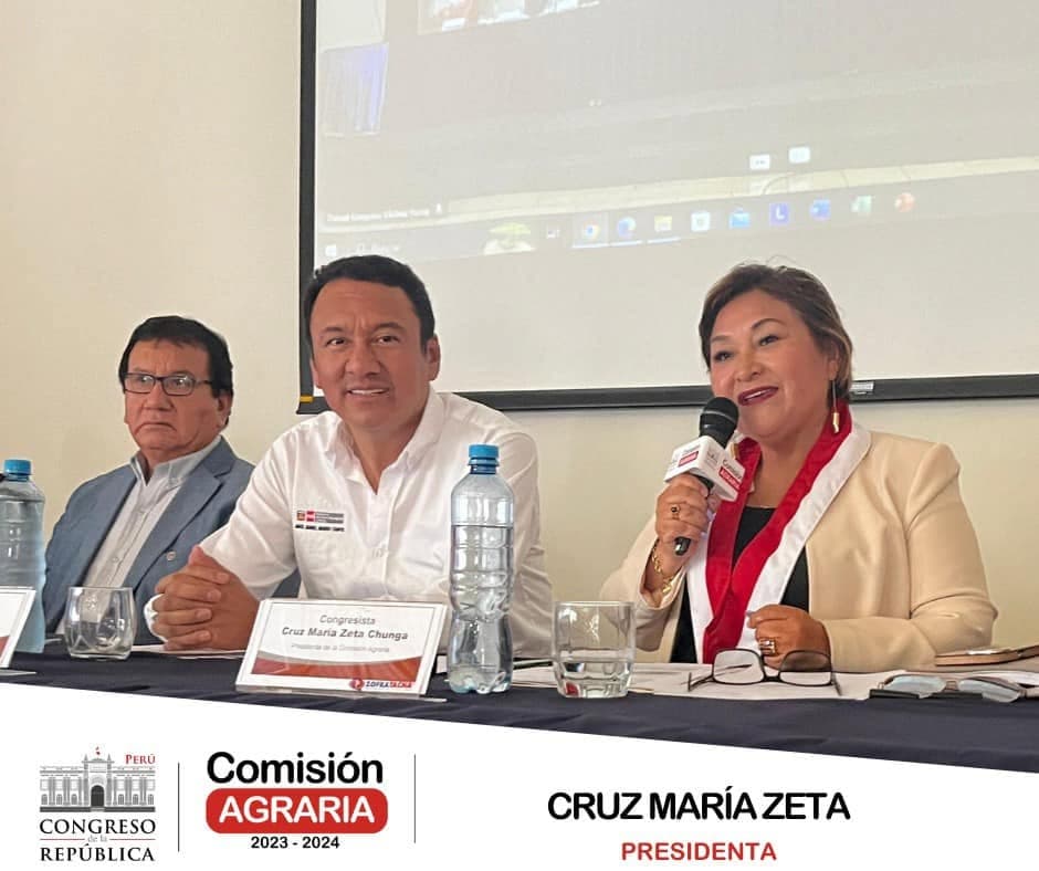 Participación en una mesa de trabajo del sector agrario